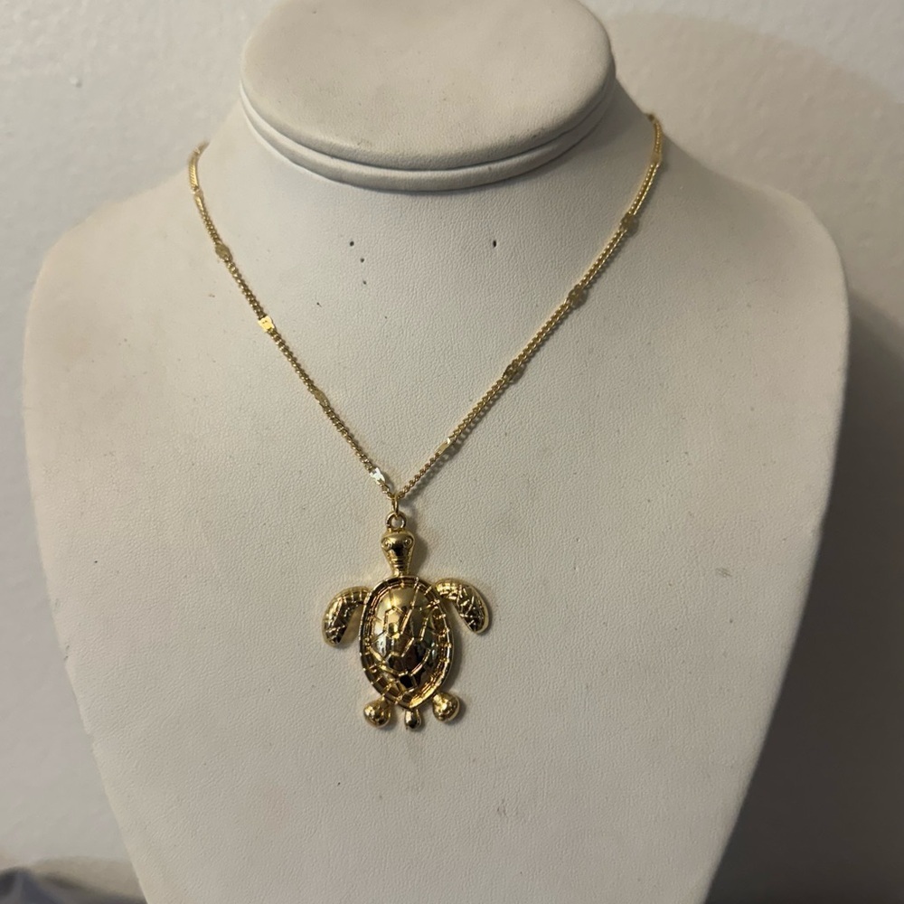 LEAF STATEMENT NECKLACE - Picture 2 of 11